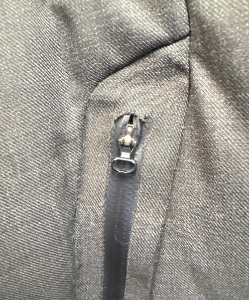 DESCENTE ALLTERRAIN（デザイント オルテライン）DESCENTE ALLTERRAIN (デザイント オルテライン) ダウンジャケット グレー サイズ:Mの古着・服飾アイテム