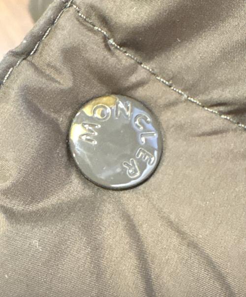 MONCLER（モンクレール）MONCLER (モンクレール) ダウンベスト オリーブ サイズ:Sの古着・服飾アイテム