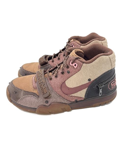 NIKE（ナイキ）NIKE (ナイキ) スニーカー ブラウン サイズ:US 9.5の古着・服飾アイテム