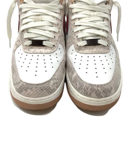 NIKE（ナイキ）NIKE (ナイキ) スニーカー ホワイト サイズ:27.5㎝の古着・服飾アイテム