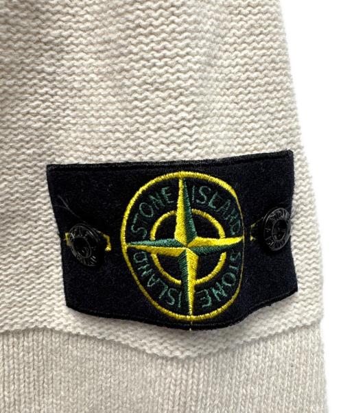 STONE ISLAND（ストーンアイランド）STONE ISLAND (ストーンアイランド) 厚手ニット ホワイト サイズ:Mの古着・服飾アイテム