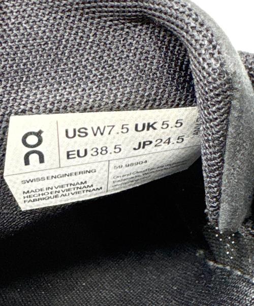 on（オン）on (オン) ランニングシューズ / Cloud5 ブラック サイズ:US W 7.5の古着・服飾アイテム