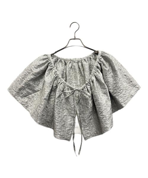 6(ROKU) BEAUTY&YOUTH（ロク ビューティーアンドユース）6(ROKU) BEAUTY&YOUTH (ロク ビューティーアンドユース) エンブロイダリービブ 未使用品の古着・服飾アイテム