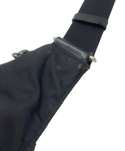 PRADA（プラダ）PRADA (プラダ) ナイロンショルダーバッグ ブラックの古着・服飾アイテム