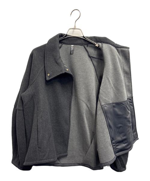 adidas（アディダス）adidas (アディダス) ラックスフロー オールデイズ ルーズフィット ウーブンジャケット グレー サイズ:XSの古着・服飾アイテム