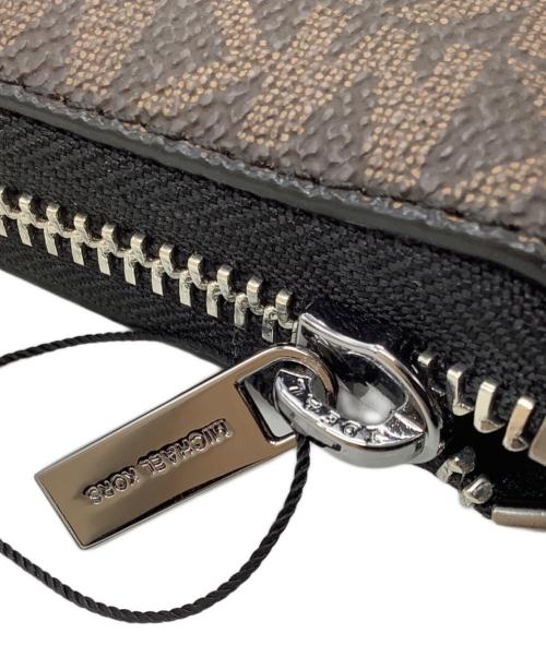 MICHAEL KORS（マイケル・コース）MICHAEL KORS (マイケル・コース) 2つ折り財布 ブラウン×ブラック 未使用品の古着・服飾アイテム