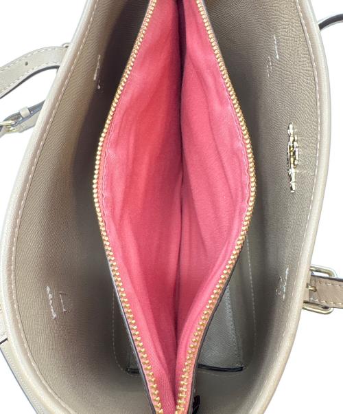 COACH（コーチ）COACH (コーチ) ショルダーバッグ / モリー トート 25 シグネチャー ジャカード ウィズ ストライプ ベージュの古着・服飾アイテム