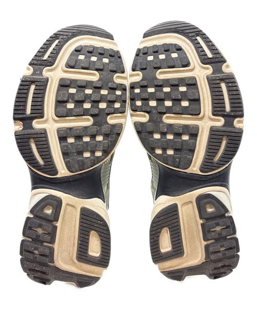 NIKE（ナイキ）NIKE (ナイキ) WMNS V2K RUN グレー×ホワイト サイズ:US 10の古着・服飾アイテム