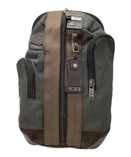 TUMI（トゥミ）TUMI (トゥミ) スリングバッグ グレーの古着・服飾アイテム