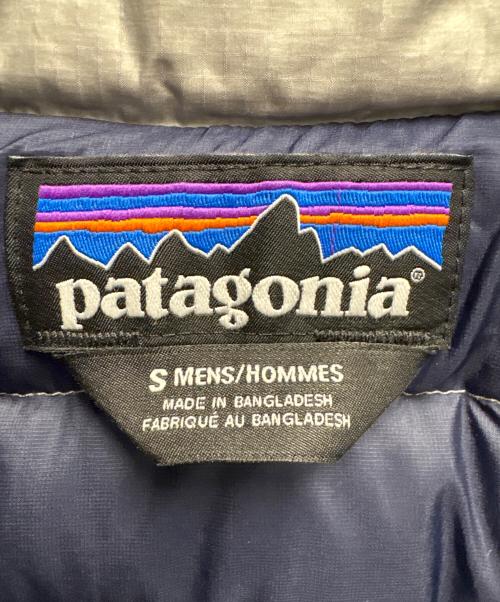 Patagonia（パタゴニア）Patagonia (パタゴニア) ダウンジャケット ライトグレー サイズ:Sの古着・服飾アイテム