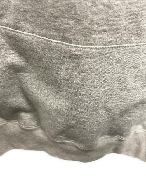 SUPREME（シュプリーム）SUPREME (シュプリーム) プルオーバーパーカー レッド×グレー サイズ:Mの古着・服飾アイテム