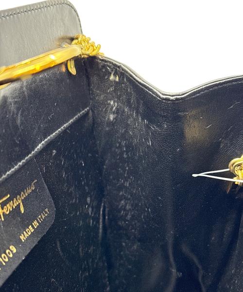 Salvatore Ferragamo（サルヴァトーレ フェラガモ）Salvatore Ferragamo (サルヴァトーレ フェラガモ) チェーンショルダーバッグ ブラックの古着・服飾アイテム