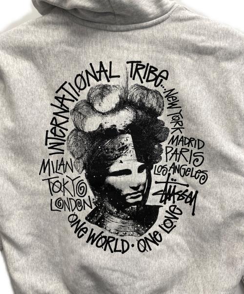 stussy（ステューシー）stussy (ステューシー) プルオーバーパーカー ホワイト サイズ:Mの古着・服飾アイテム