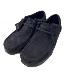CLARKS（クラークス）の古着「ワラビーブーツ / スエードデザートブーツ」｜ブラック