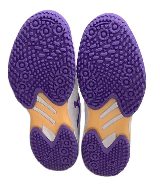 asics（アシックス）asics (アシックス) テニスシューズ ホワイト×ラベンダー サイズ:23.5cmの古着・服飾アイテム