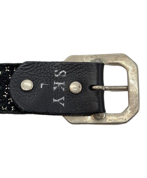 SKY（スカイ）SKY (スカイ) スタッズベルト マルチカラーの古着・服飾アイテム