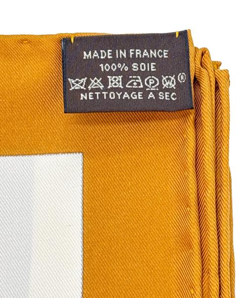 HERMES（エルメス）HERMES (エルメス) スカーフ / エプロン・ドール ブラウン×ホワイトの古着・服飾アイテム