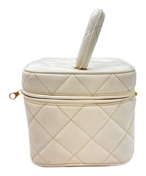 CHANEL（シャネル）CHANEL (シャネル) バニティバッグ / マトラッセ ホワイトの古着・服飾アイテム