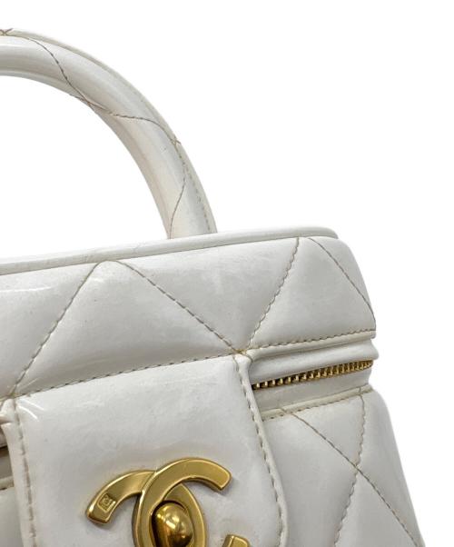CHANEL（シャネル）CHANEL (シャネル) バニティバッグ / マトラッセ ホワイトの古着・服飾アイテム