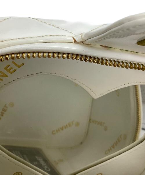 CHANEL（シャネル）CHANEL (シャネル) バニティバッグ / マトラッセ ホワイトの古着・服飾アイテム