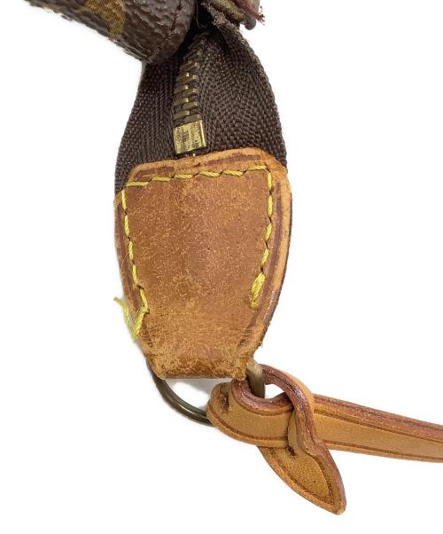 LOUIS VUITTON（ルイ ヴィトン）LOUIS VUITTON (ルイ ヴィトン) ショルダーポーチ ブラウンの古着・服飾アイテム
