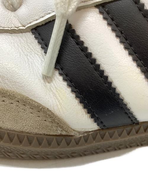 adidas（アディダス）adidas (アディダス) ローカットスニーカー ホワイト×ブラック サイズ:SIZE 27.5cmの古着・服飾アイテム