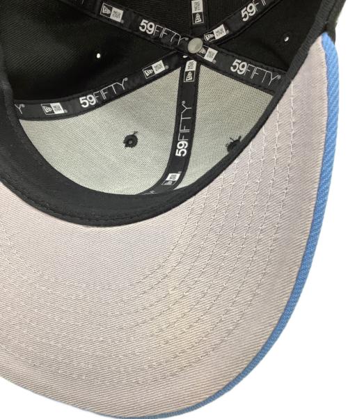 New Era（ニューエラ）New Era (ニューエラ) stussy (ステューシー) キャップ ブラック×スカイブルー サイズ:7 5/8の古着・服飾アイテム