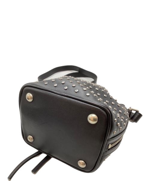 Saint Laurent Paris（サンローランパリ）Saint Laurent Paris (サンローランパリ) スタッズ巾着ショルダーバッグ ブラックの古着・服飾アイテム