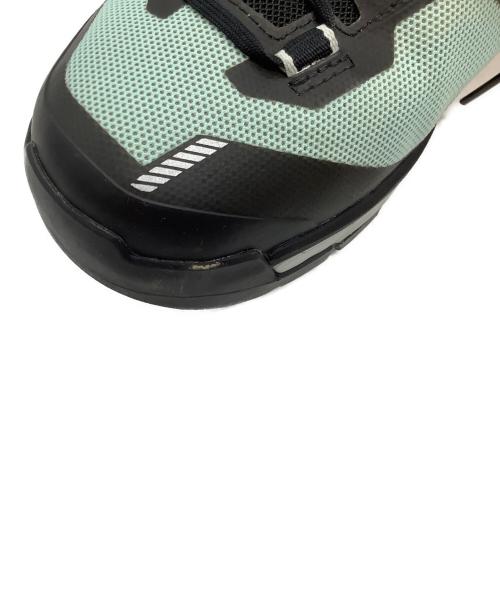 adidas（アディダス）adidas (アディダス) ミッドカットスニーカー ブラック×ブルー サイズ:SIZE 25cmの古着・服飾アイテム