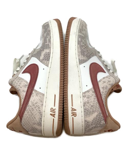 NIKE（ナイキ）NIKE (ナイキ) スニーカー ホワイト×ピンク サイズ:27.5㎝の古着・服飾アイテム