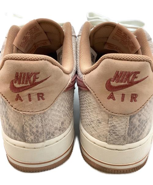 NIKE（ナイキ）NIKE (ナイキ) スニーカー ホワイト×ピンク サイズ:27.5㎝の古着・服飾アイテム