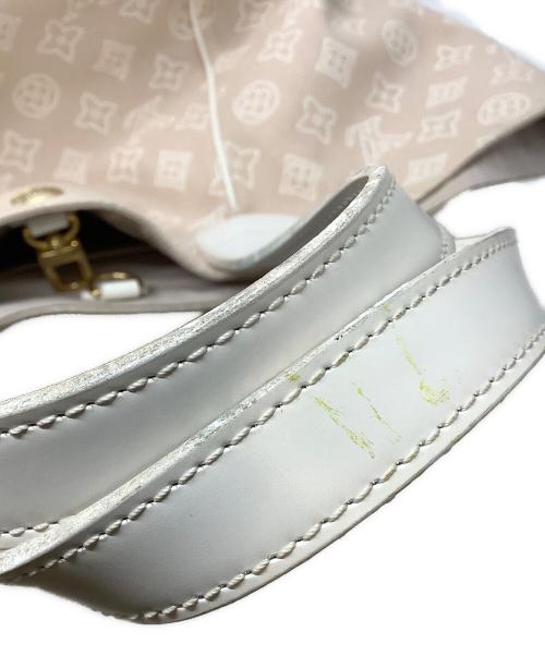 LOUIS VUITTON（ルイ ヴィトン）LOUIS VUITTON (ルイ ヴィトン) トートバッグ ベージュ×ホワイトの古着・服飾アイテム