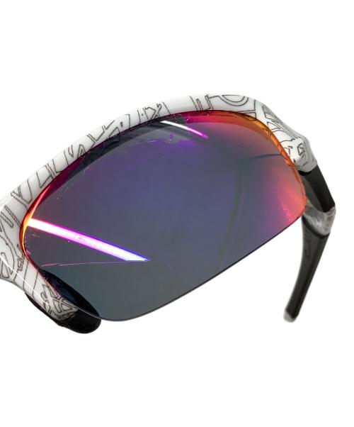 OAKLEY（オークリー）OAKLEY (オークリー) サングラス ホワイト×ブラック サイズ:53口20の古着・服飾アイテム