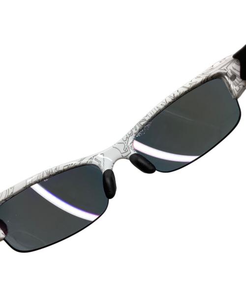 OAKLEY（オークリー）OAKLEY (オークリー) サングラス ホワイト×ブラック サイズ:53口20の古着・服飾アイテム