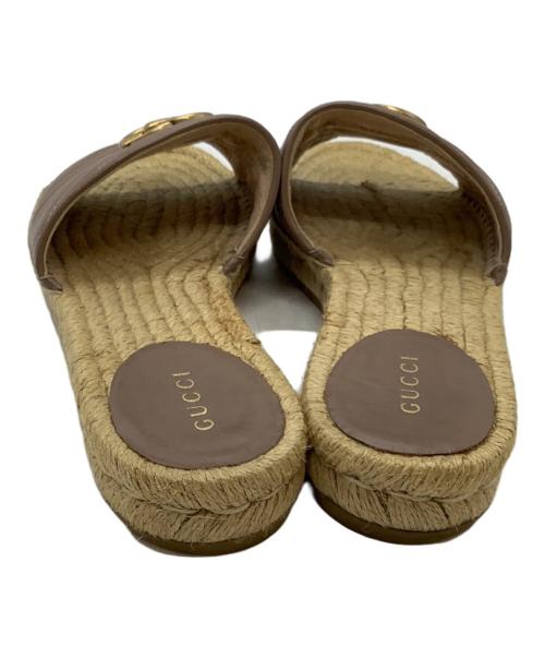 GUCCI（グッチ）GUCCI (グッチ) サンダル ベージュ サイズ:SIZE 37の古着・服飾アイテム