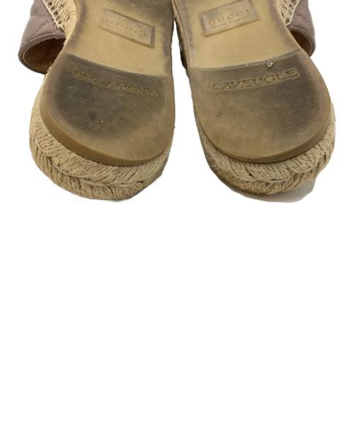 GUCCI（グッチ）GUCCI (グッチ) サンダル ベージュ サイズ:SIZE 37の古着・服飾アイテム