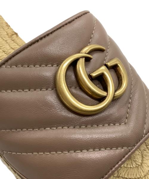 GUCCI（グッチ）GUCCI (グッチ) サンダル ベージュ サイズ:SIZE 37の古着・服飾アイテム