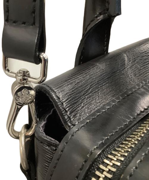 Vivienne Westwood（ヴィヴィアンウエストウッド）Vivienne Westwood (ヴィヴィアンウエストウッド) 2WAYバッグ ブラック×グリーンの古着・服飾アイテム