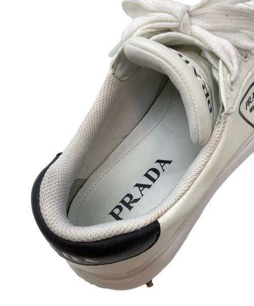 PRADA（プラダ）PRADA (プラダ) ローカットスニーカー ホワイト サイズ:5の古着・服飾アイテム