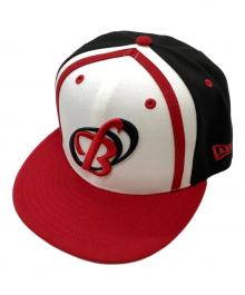 New Era（ニューエラ）の古着「キャップ」｜レッド×ホワイト×ブラック