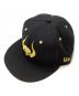 New Era（ニューエラ）の古着「キャップ」｜ブラック×ゴールド