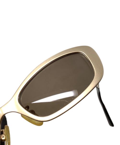 DOLCE & GABBANA（ドルチェ＆ガッバーナ）DOLCE & GABBANA (ドルチェ＆ガッバーナ) サングラス ゴールド×ブラック サイズ:48□17　135の古着・服飾アイテム