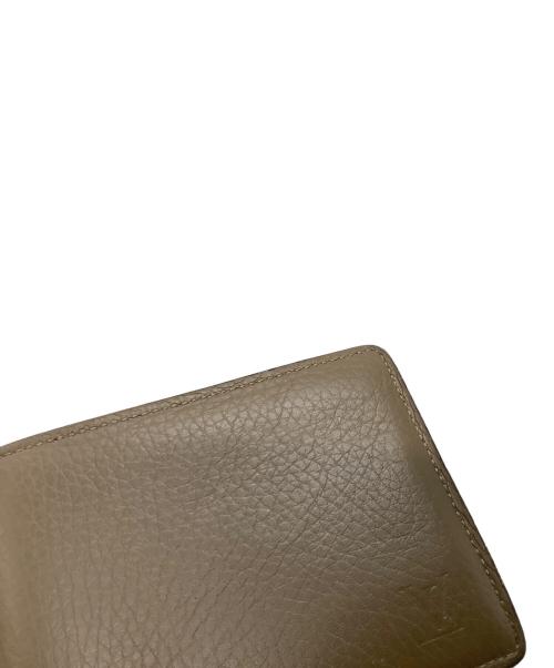 LOUIS VUITTON（ルイ ヴィトン）LOUIS VUITTON (ルイ ヴィトン) 2つ折り財布 ベージュの古着・服飾アイテム