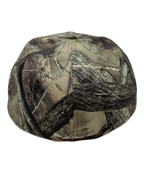 New Era（ニューエラ）New Era (ニューエラ) SUPREME (シュプリーム) キャップ カーキ サイズ:57.7cmの古着・服飾アイテム