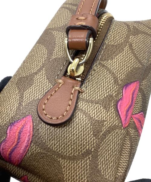 COACH（コーチ）COACH (コーチ) ポーチ ベージュの古着・服飾アイテム