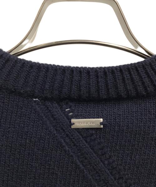 Ferragamo（フェラガモ）Ferragamo (フェラガモ) 厚手ニット ネイビー サイズ:Mの古着・服飾アイテム
