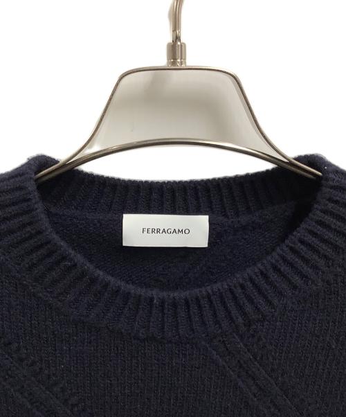 Ferragamo（フェラガモ）Ferragamo (フェラガモ) 厚手ニット ネイビー サイズ:Mの古着・服飾アイテム