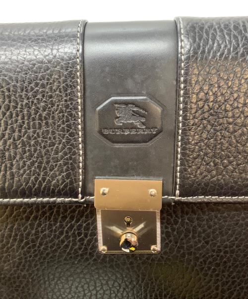 BURBERRY（バーバリー）BURBERRY (バーバリー) クラッチバッグ ブラックの古着・服飾アイテム