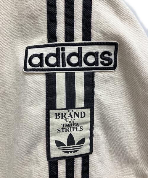 adidas（アディダス）adidas (アディダス) アディブレイク デニム 2-In-1 トラックトップ ベージュ サイズ:Mの古着・服飾アイテム