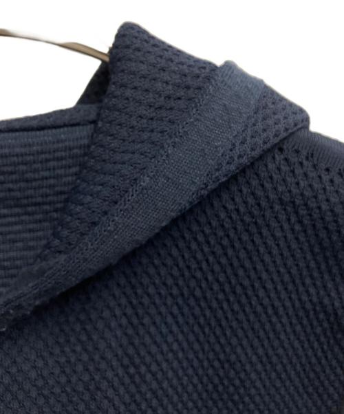 EMPORIO ARMANI（エンポリオ アルマーニ）EMPORIO ARMANI (エンポリオ アルマーニ) フーデットベスト ネイビー サイズ:ｻｲｽﾞ　50の古着・服飾アイテム